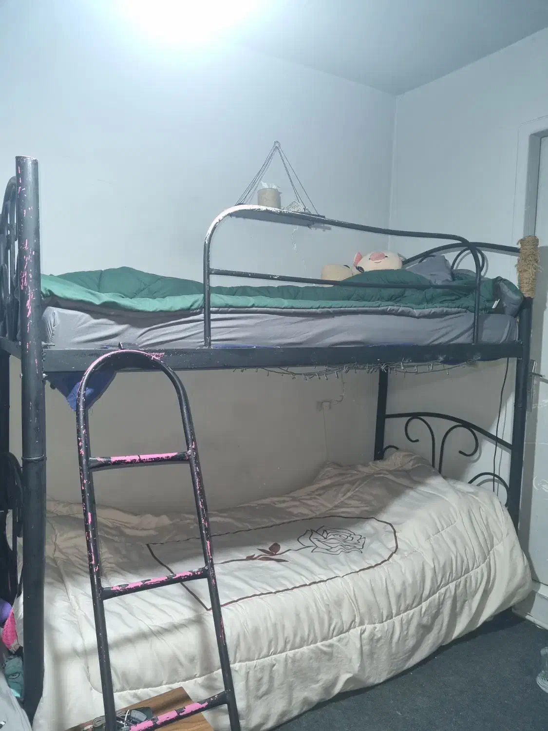 تخت دو طبقه فلزی تخت خواب|تخت و سرویس خواب|کرج, شاهینویلا|دیوار