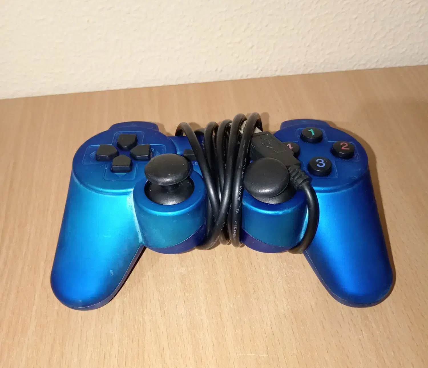 دسته خلبانی کامپیوتر جوی استیک|کنسول، بازی ویدئویی و آنلاین|پرند, فاز ۶|دیوار