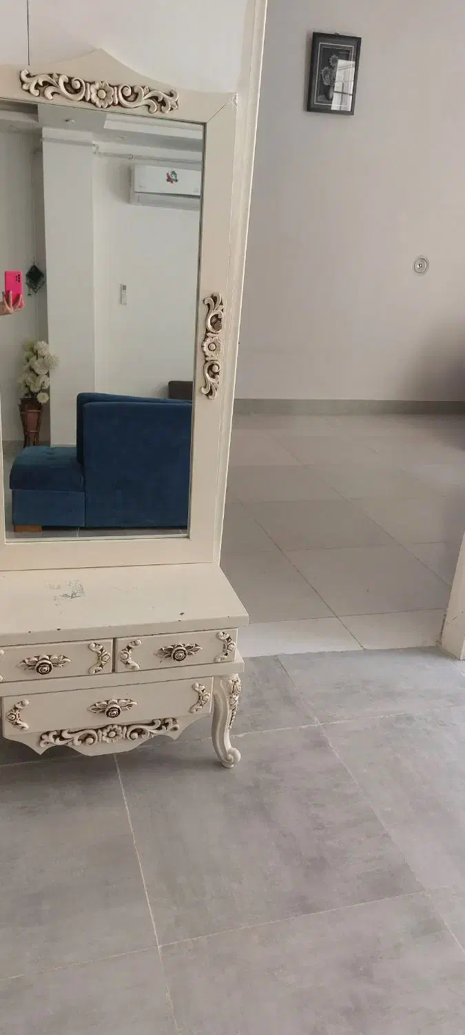 اینه و کنسول سالم|بوفه، ویترین، کنسول|کوهدشت, |دیوار