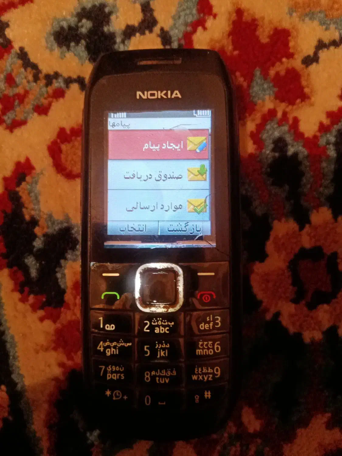 یک دستگاه نوکیا ساده اصلی|موبایل|سلفچگان, |دیوار