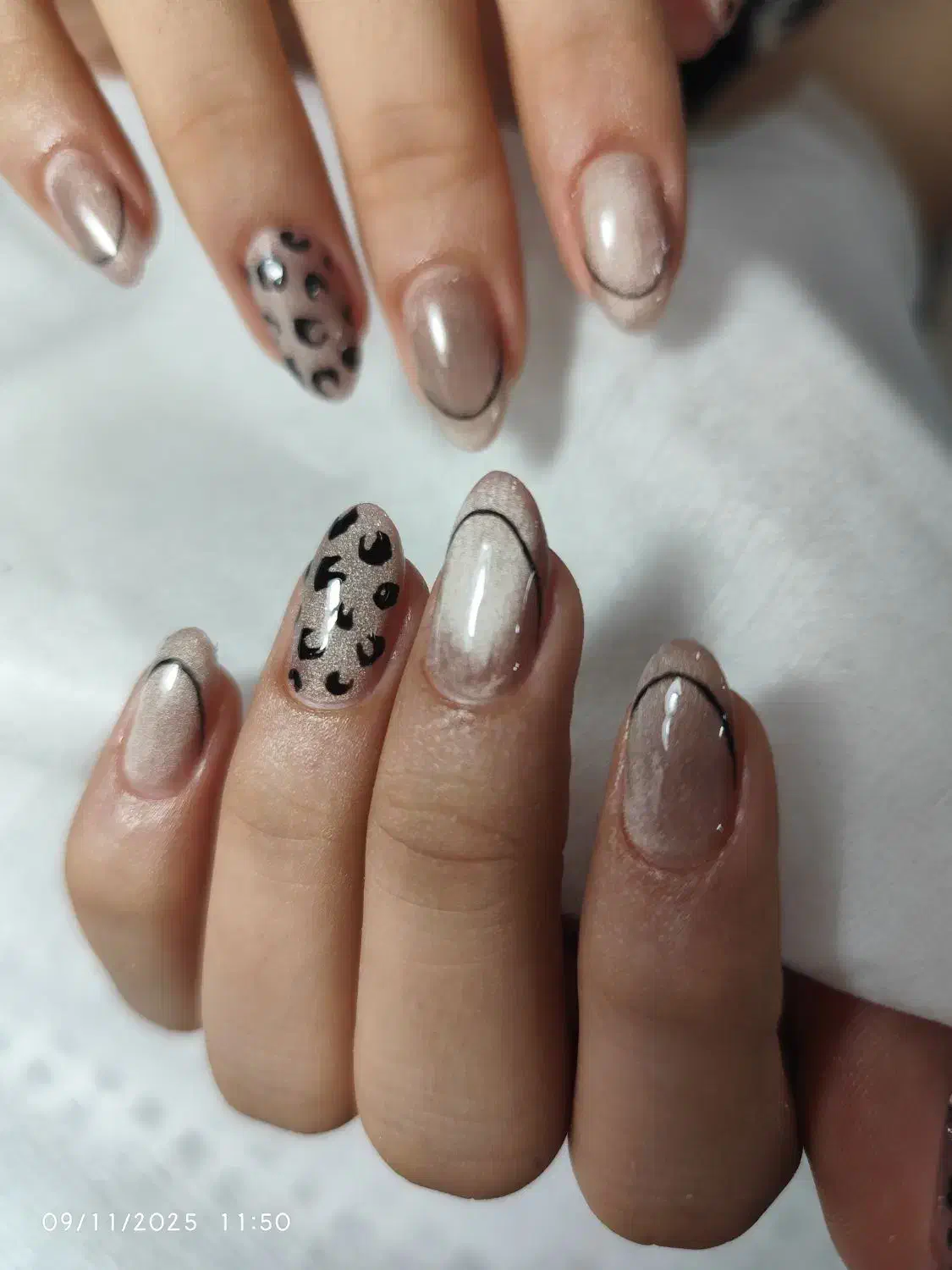 کاشت ناخن|خدمات آرایشگری و زیبایی|خمینی‌شهر, |دیوار