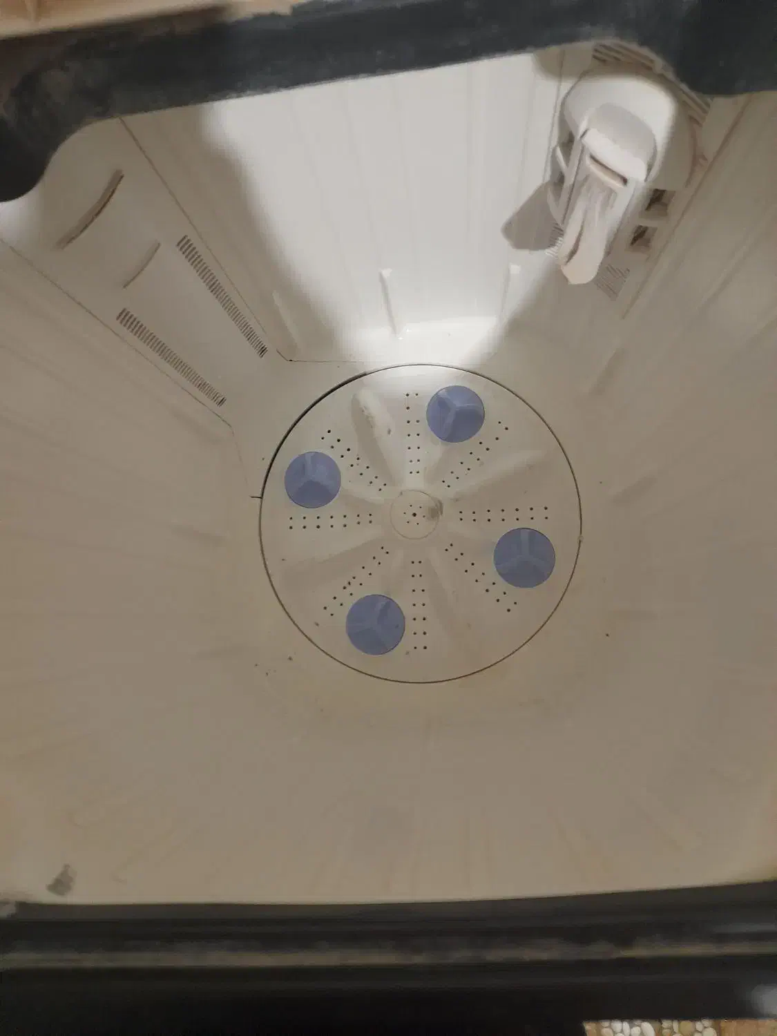 لباسشویی نیاز به تعمیر داره معاوضه میشود|ماشین لباسشویی و خشک‌کن لباس|تایباد, |دیوار