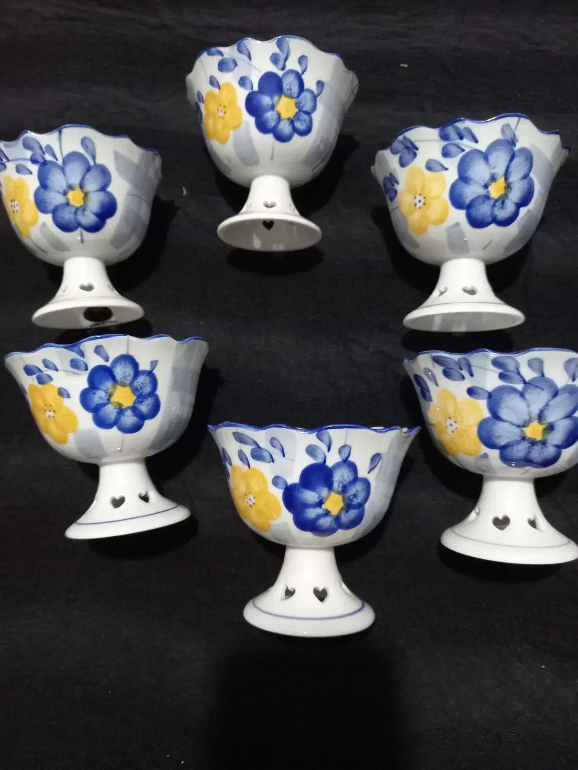 بستنی خوری پنبه|ظروف سرو و پذیرایی|رشت, دباغیان|دیوار