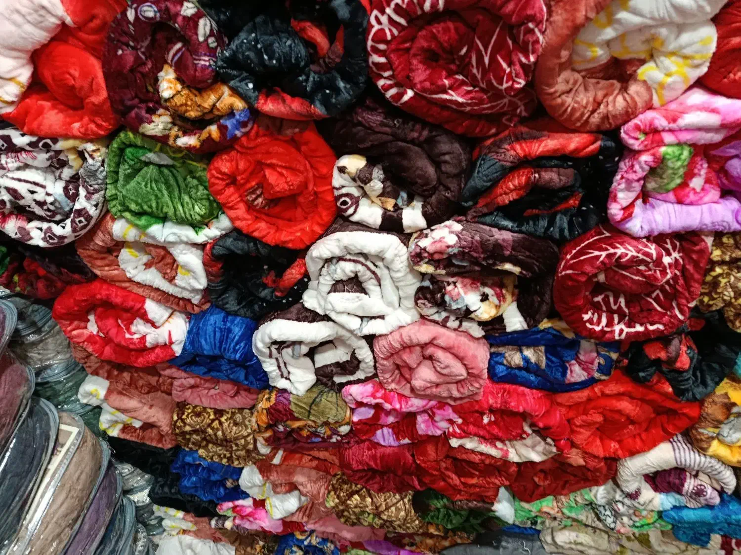 پتو اصل سنگین|رختخواب، بالش، پتو|بندر گناوه, |دیوار