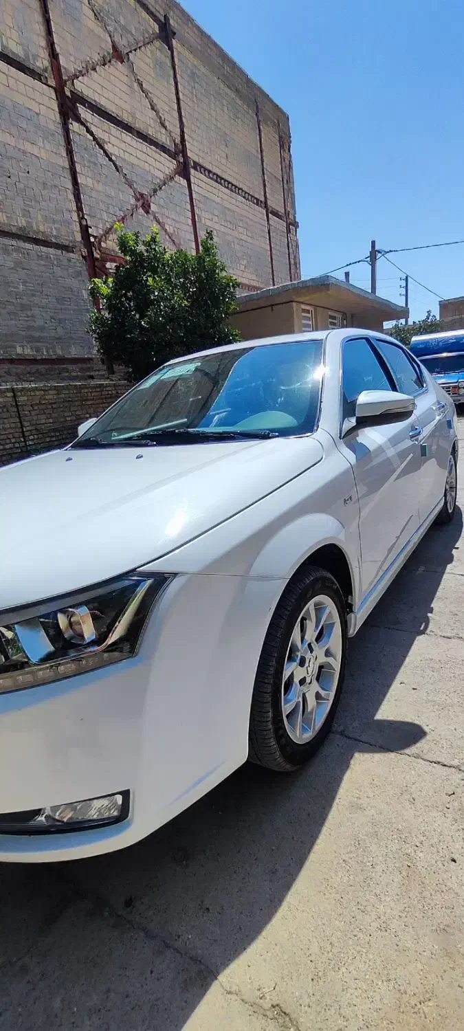 دنا پلاس اتومات 1402|خودرو سواری و وانت|شیراز, جانبازان|دیوار