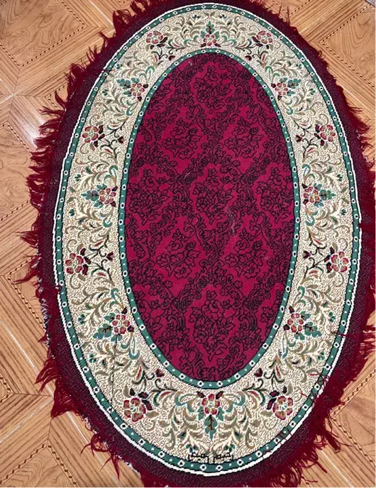 فرش بیضی کناره هست|فرش|ارومیه, |دیوار
