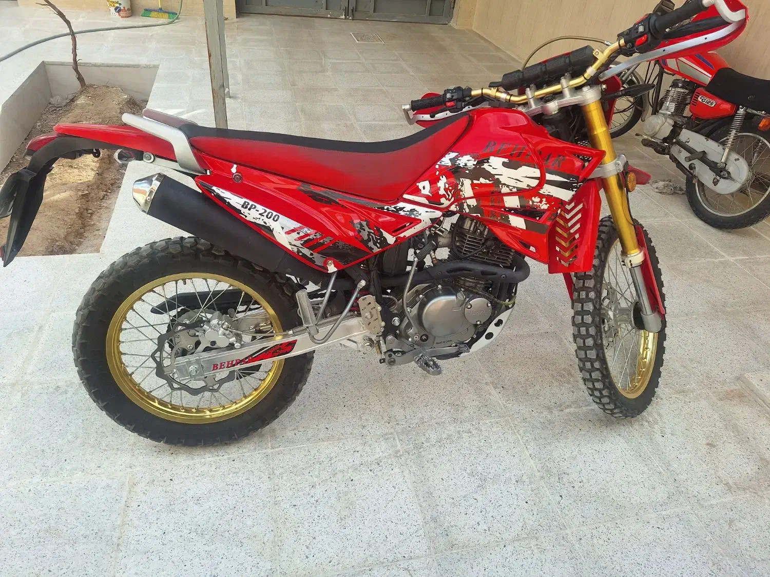 تریل بهپر ۲۰۰|موتورسیکلت|اردکان, |دیوار