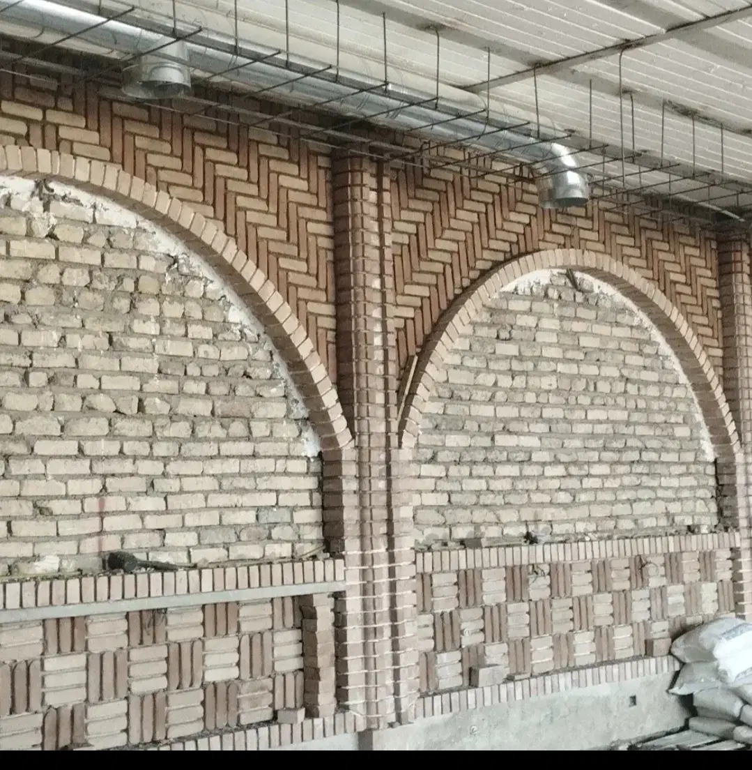 انجام آجرنما سنگ نما مدرن و قدیمی کاشی و سرامیک|استخدام معماری، عمران و ساختمانی|تهران, فلسطین (میدان انقلاب)|دیوار