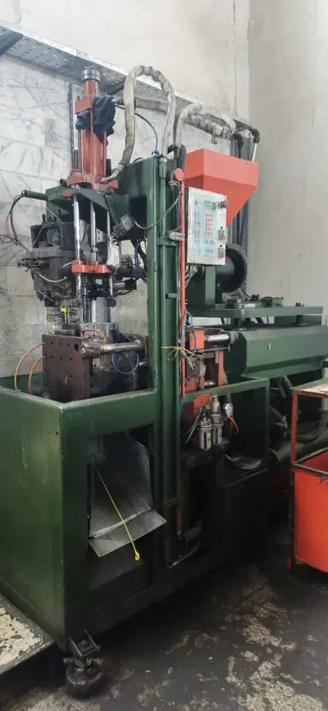 واگذاری کارگاه تولید تزریق پلاستیک|ماشین‌آلات صنعتی|مشهد, شایه|دیوار