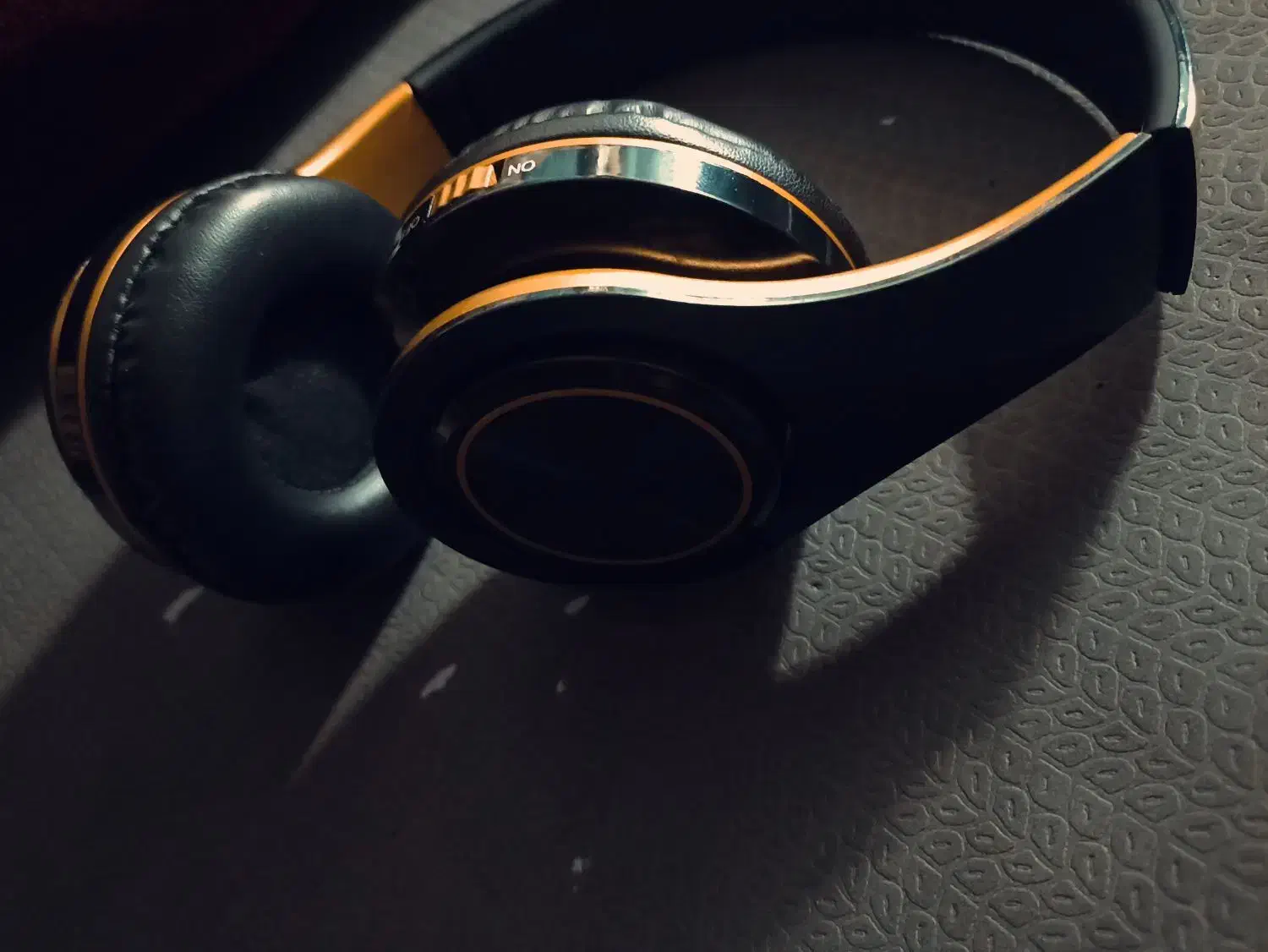 هدفون حرفه‌ای|لوازم جانبی موبایل و تبلت|سراوان, |دیوار