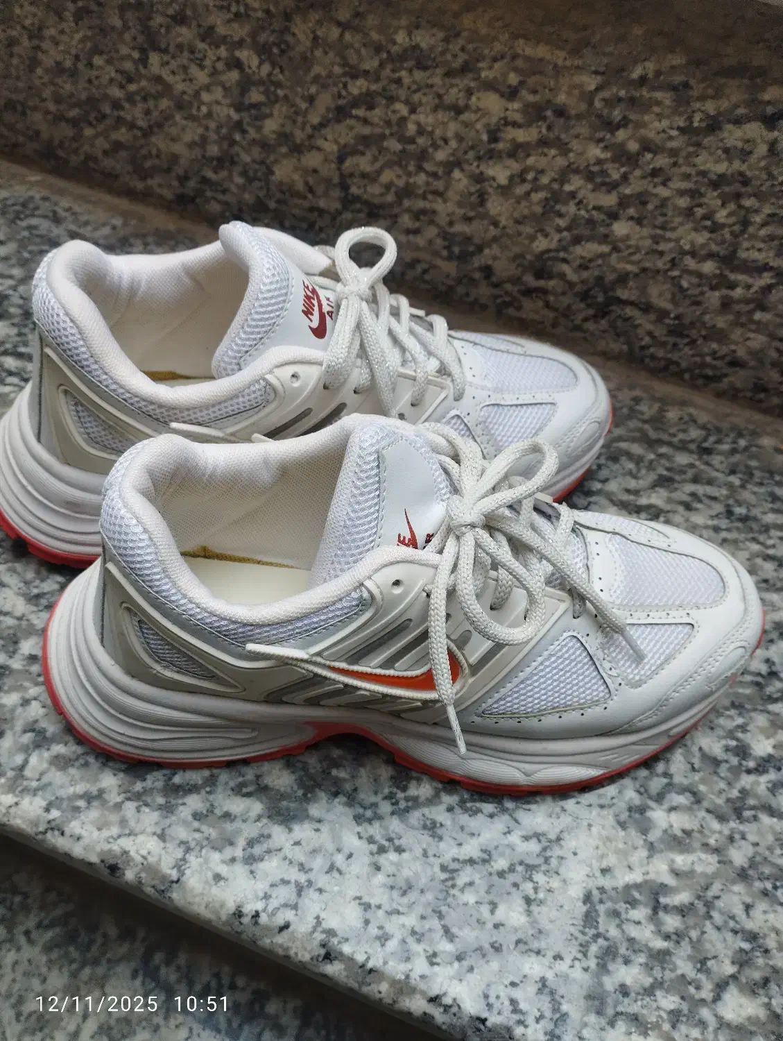 کفش سالنی یا پیاده روی|کیف، کفش، کمربند|کاشان, فاز ۲ ناجی آباد|دیوار