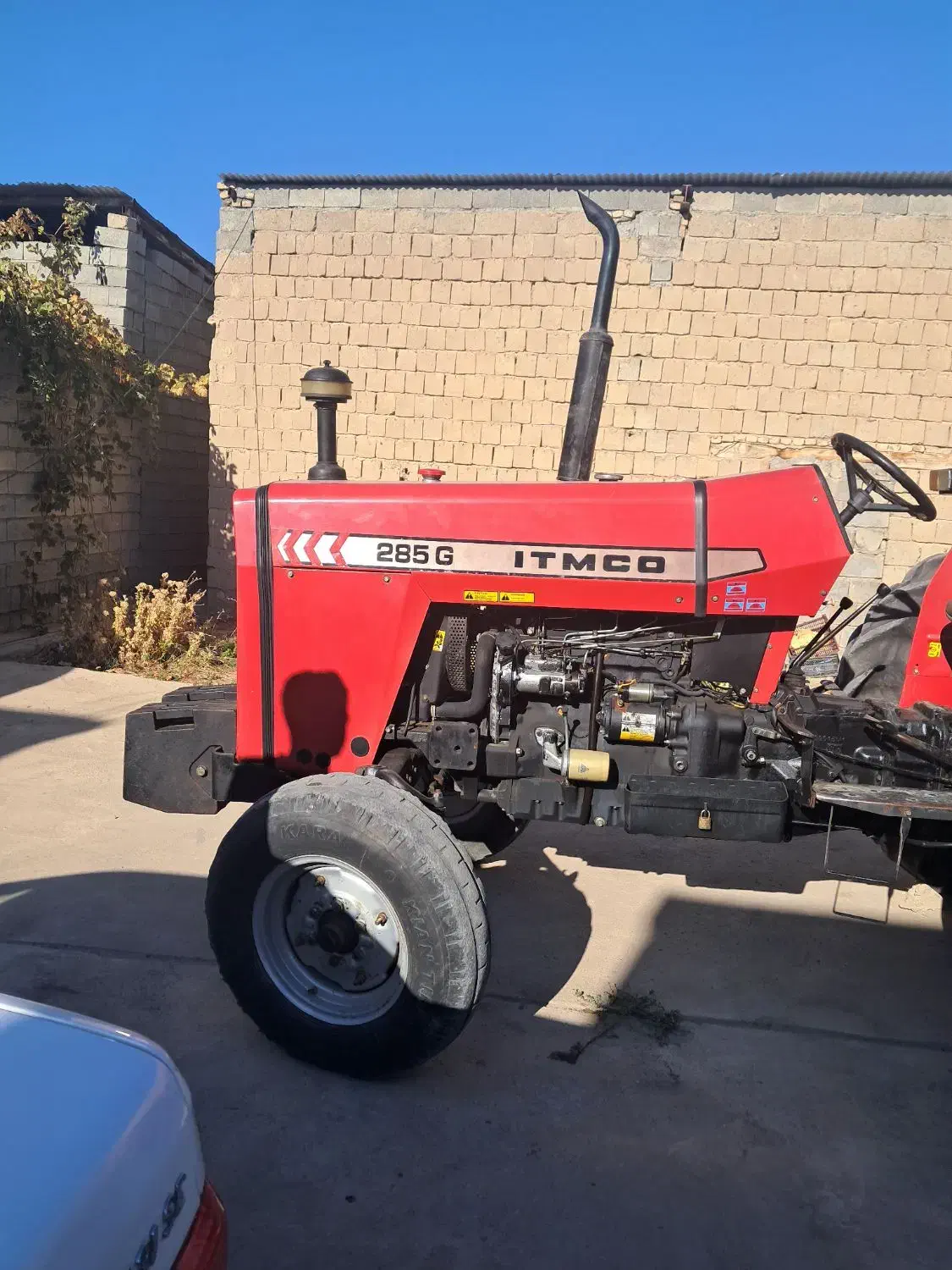 تراکتور ۲۸۵ صادراتی مدل ۹۳|خودرو سنگین|باروق, |دیوار