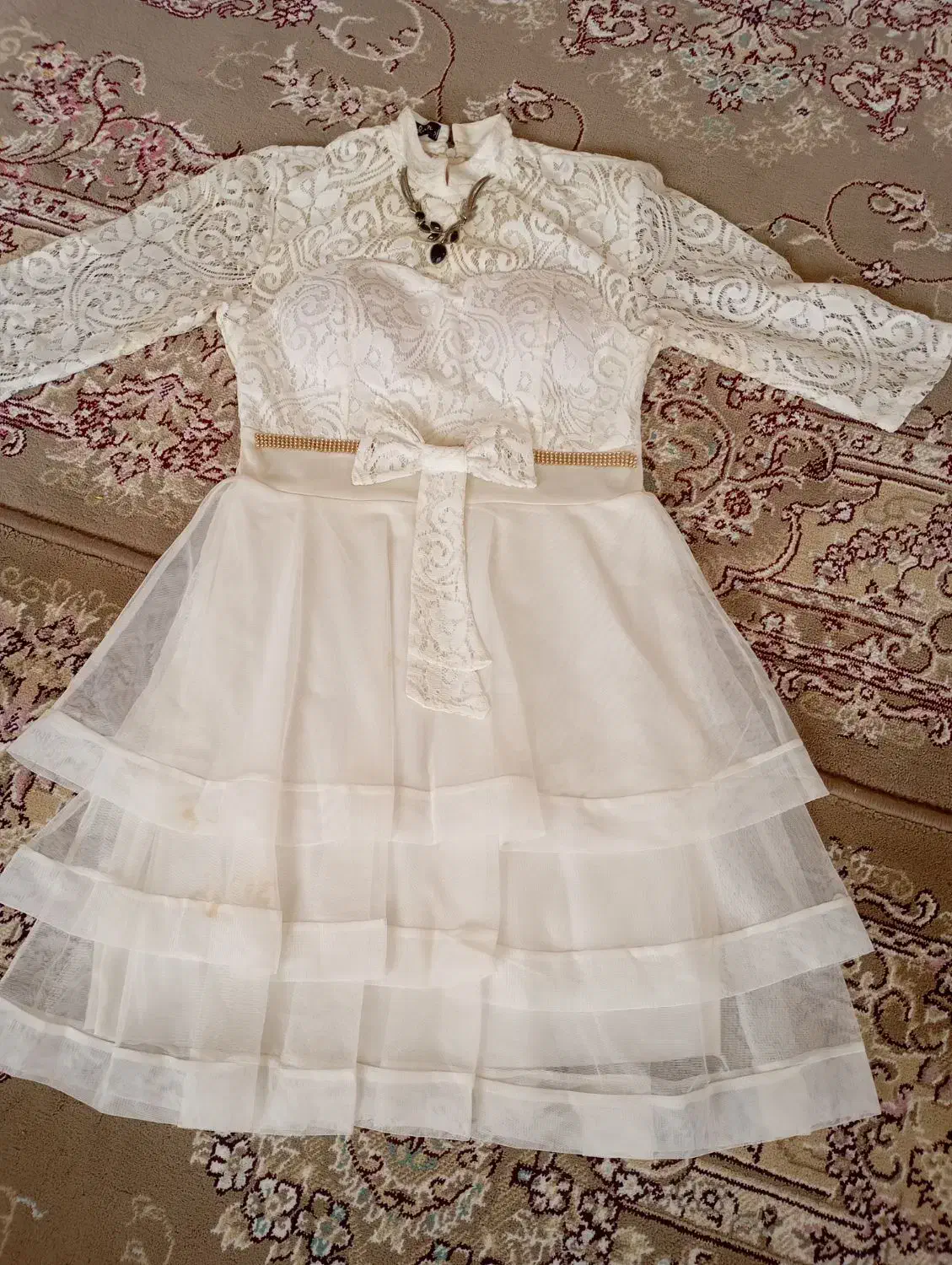 لباس مجلسی|لباس|قیدار, |دیوار