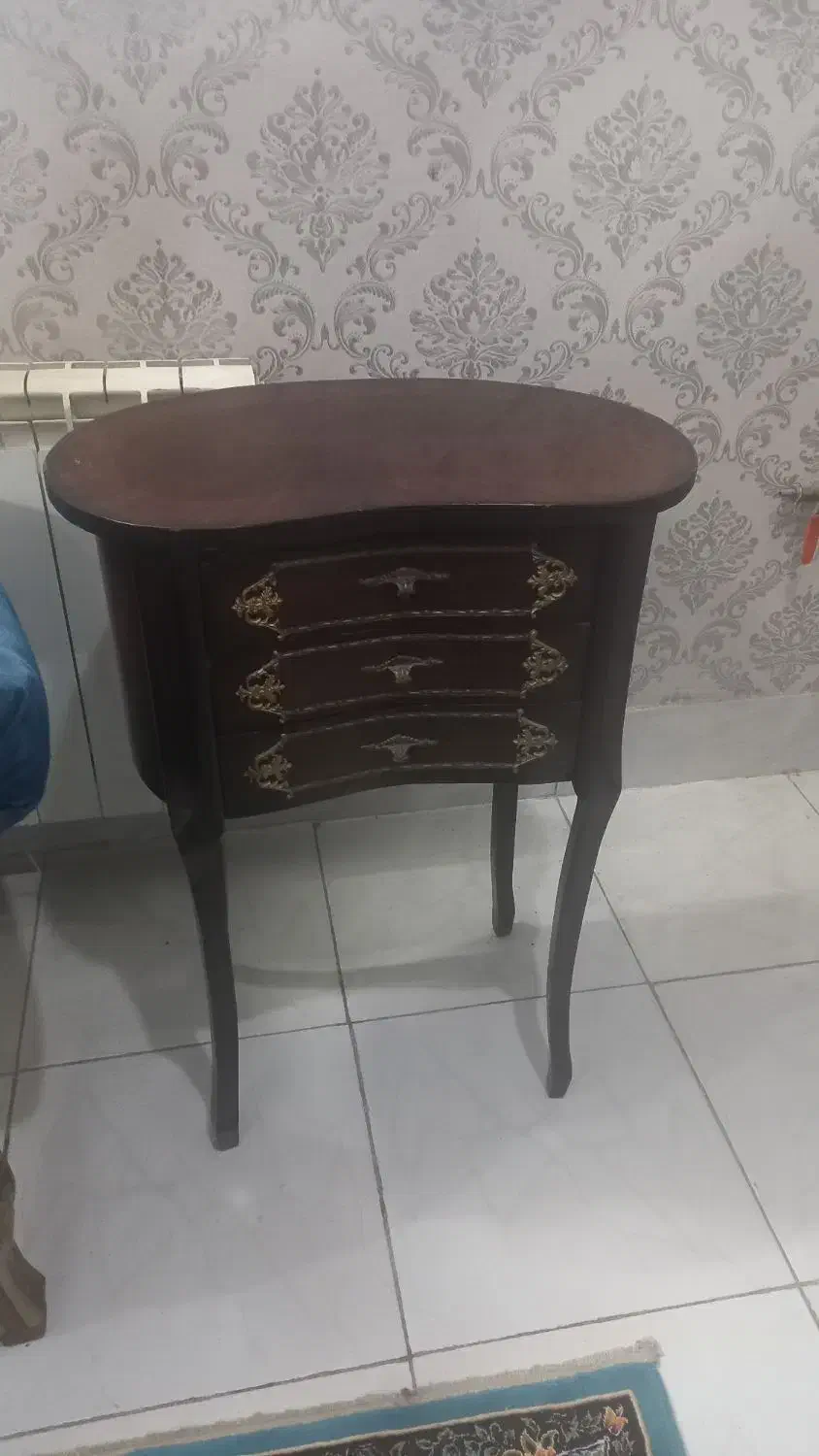 میز تلفن|میز تلفن|اصفهان, دهنو|دیوار