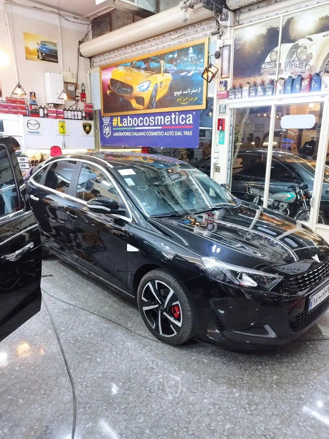 شیشه دودی کربن سقف یووی جلو تضمینی viiiipلوکانو|قطعات یدکی و لوازم جانبی|قم, حنیف نژاد|دیوار