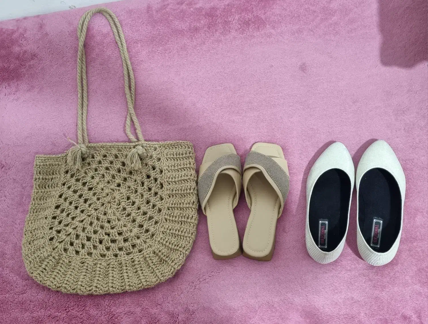 کفش و کیف|کیف، کفش، کمربند|ساری, |دیوار