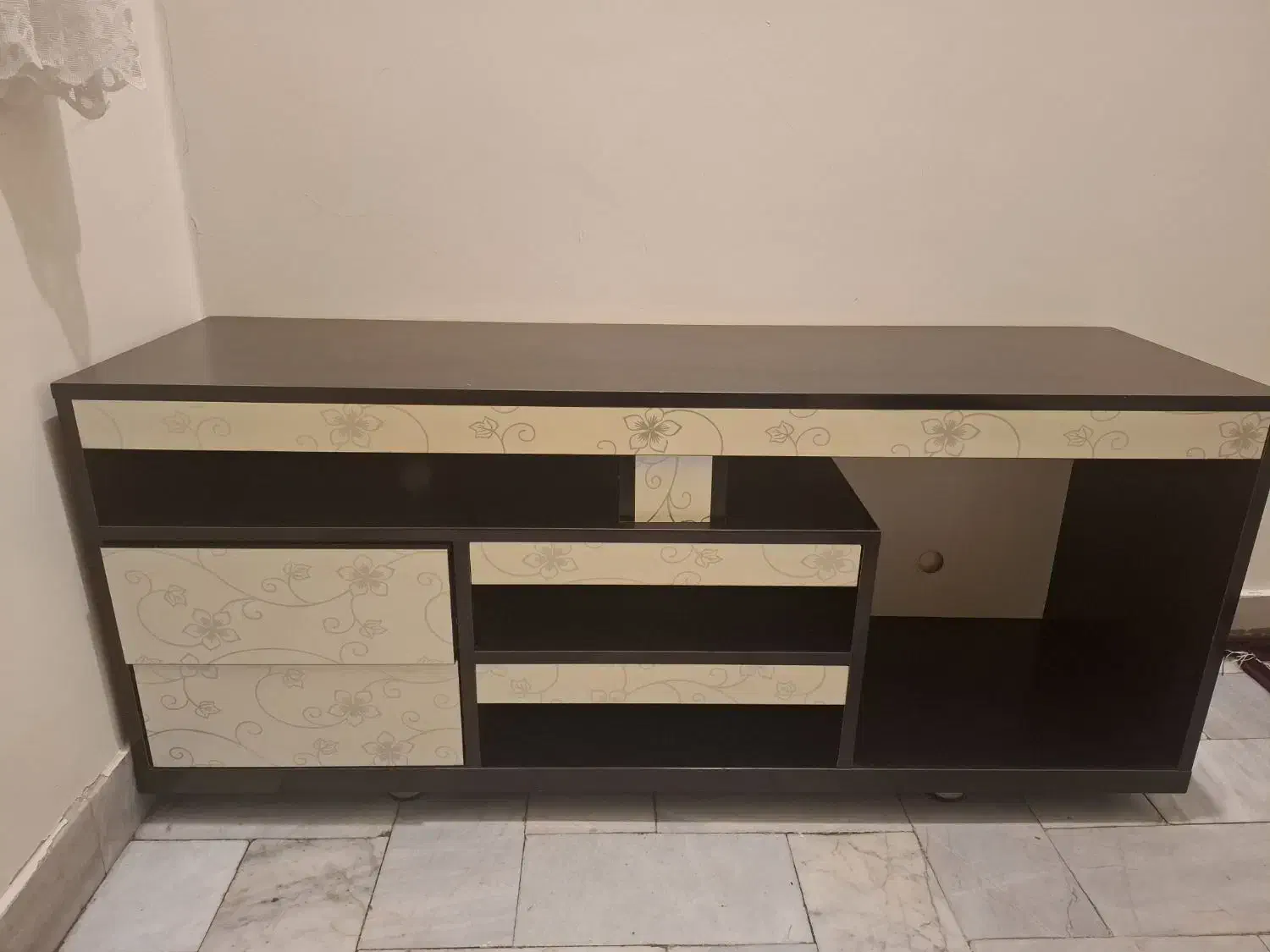 میز تلویزیون کاملا سالم|میز تلویزیون|تهران, قیام|دیوار