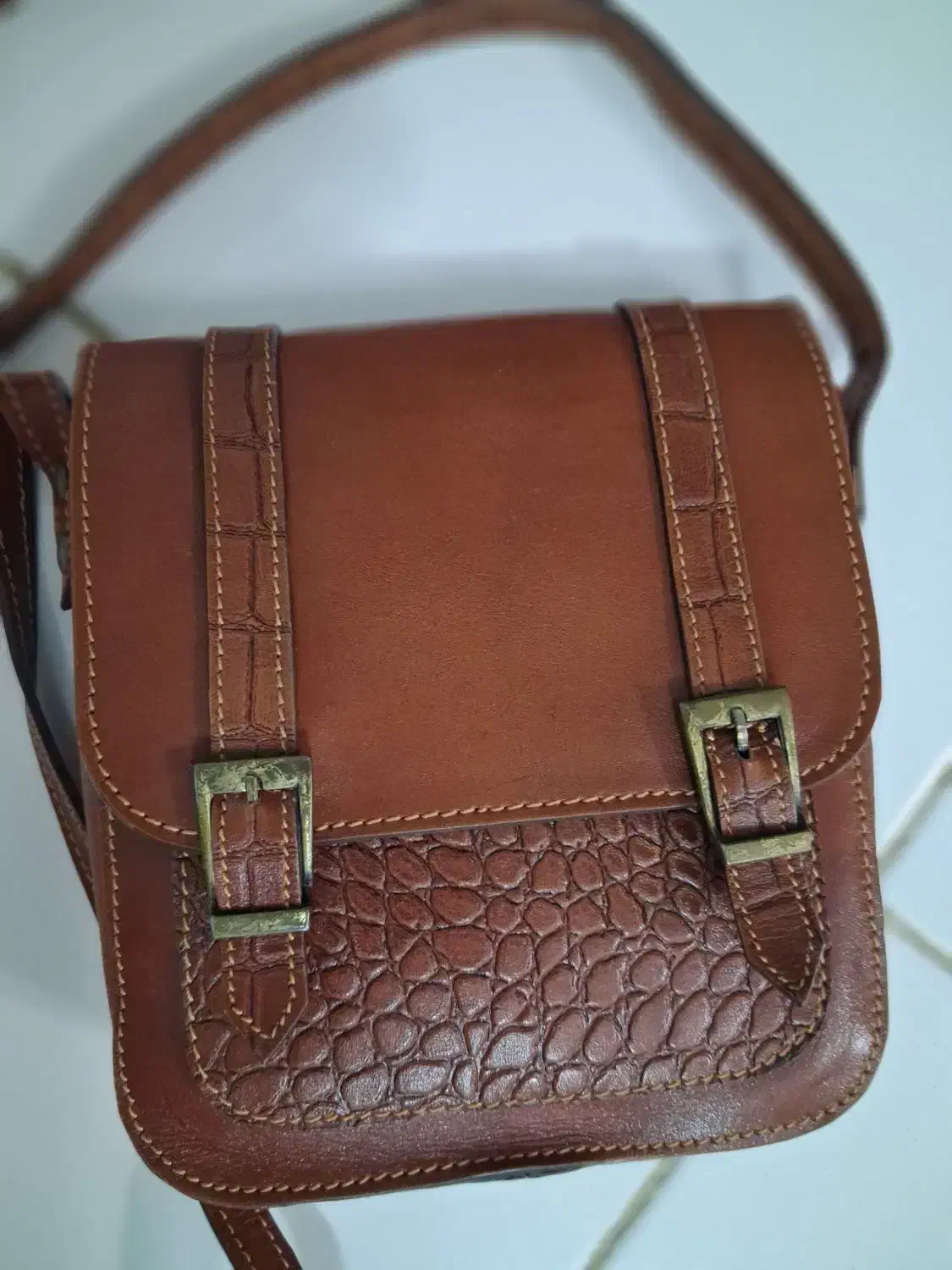 کیف وکفش چرم گاو|کیف، کفش، کمربند|مشکیندشت, |دیوار