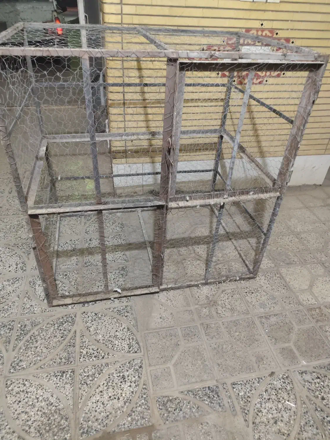 قفس آهنی بزرگ|لوازم جانبی حیوانات|مبارکه, |دیوار