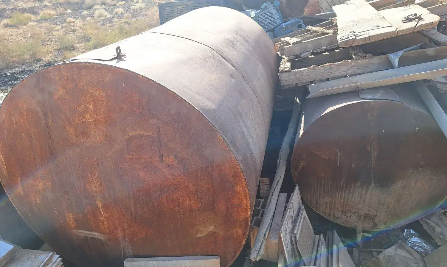 تانکر آب ۵۰۰ و ۲۰۰۰ لیتری|مصالح و تجهیزات ساختمان|یزد, |دیوار