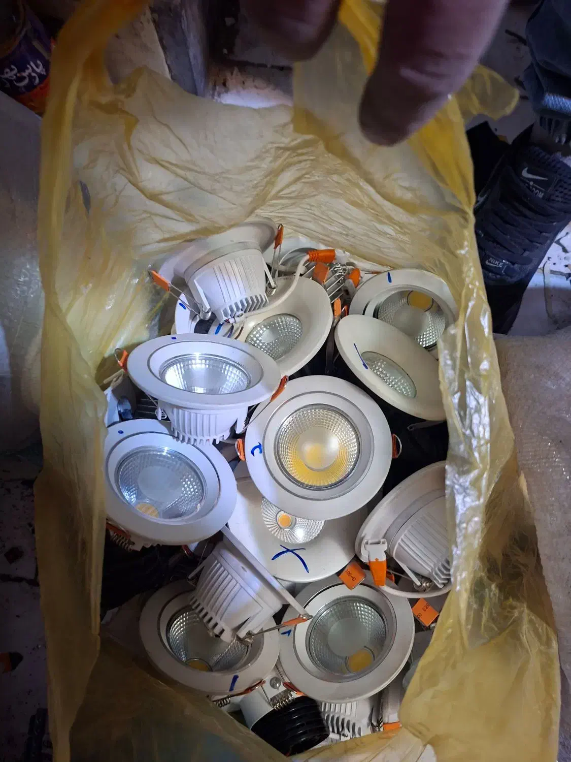 برد اوراقی لامپ ضایعات|لامپ و چراغ|تهران, خزانه|دیوار