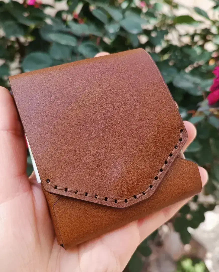 جاکارتی چرم کاربردی|کیف، کفش، کمربند|میانه, |دیوار