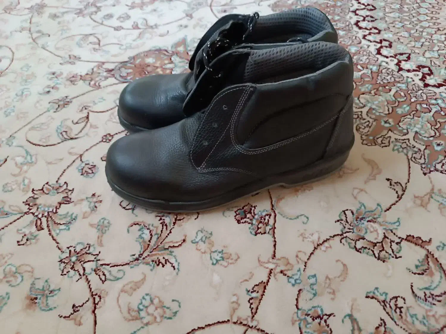 کفش ایمنی سایز۴۳|کیف، کفش، کمربند|محلات, |دیوار