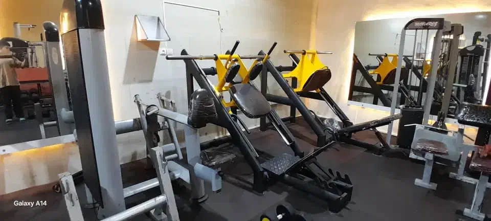 تجهیزات باشگاه بدنسازی|تجهیزات ورزشی|اسفرورین, |دیوار