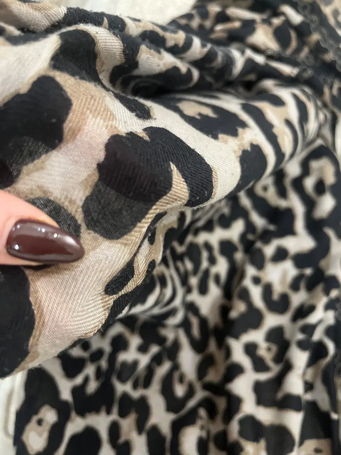 شال طرح پلنگی|لباس|رشت, گلسار|دیوار