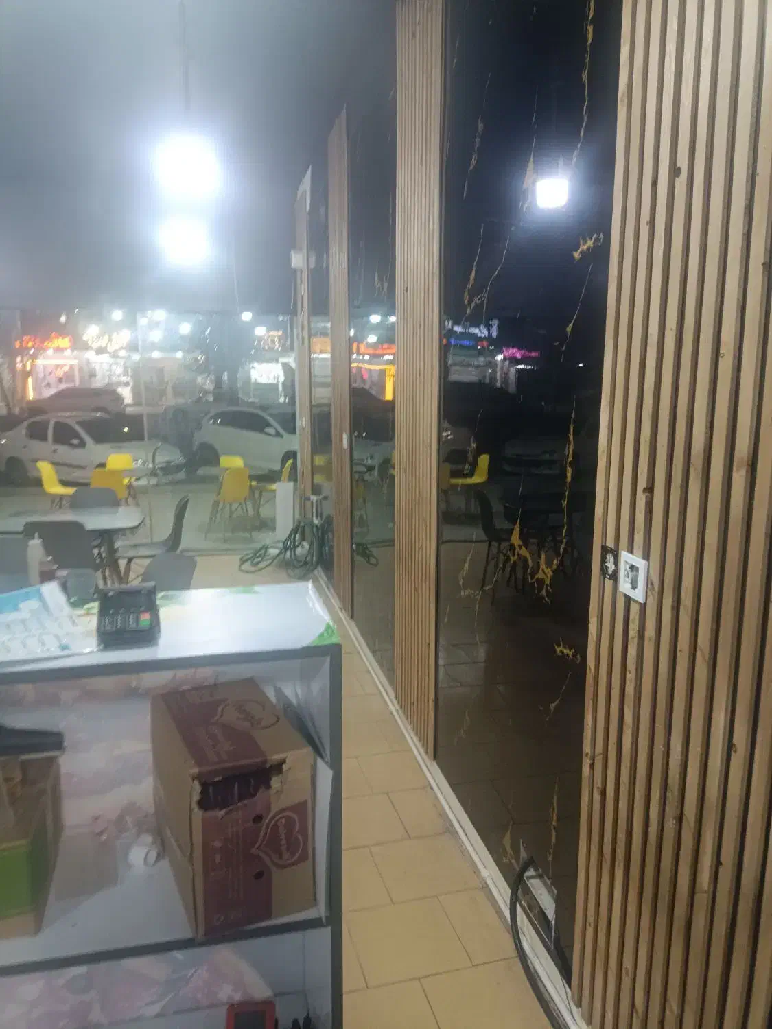 مغازه 70متری بلوار دکتر صادقی کنار بانک رسالت|اجارهٔ مغازه و غرفه|سیرجان, |دیوار