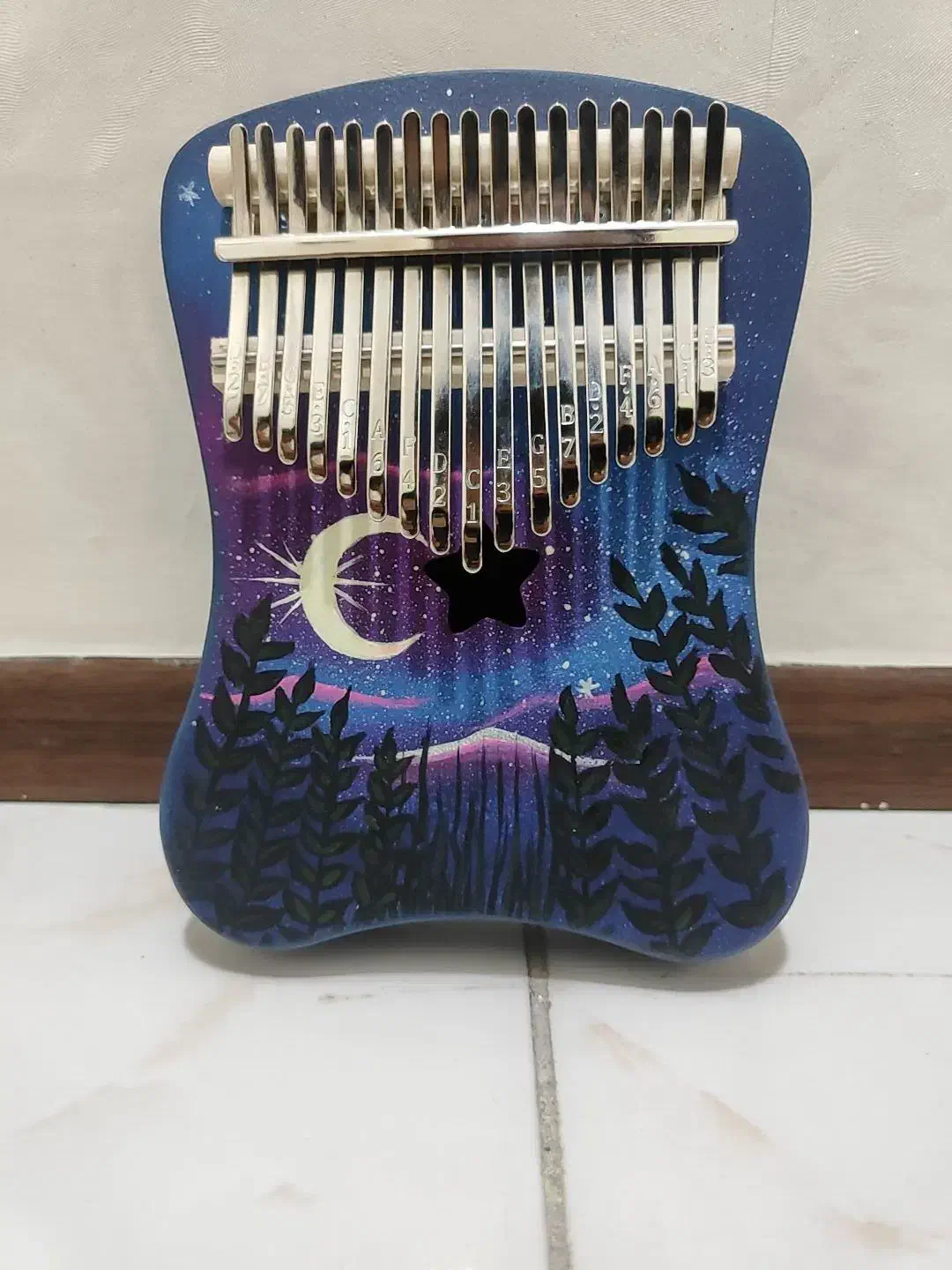 کالیمبا|سازهای سنتی|پردیس, فاز ۱۱|دیوار