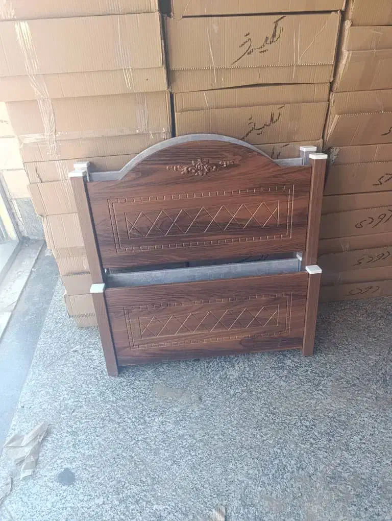 تخت وکیوم|تخت و سرویس خواب|نیشابور, مدرس|دیوار