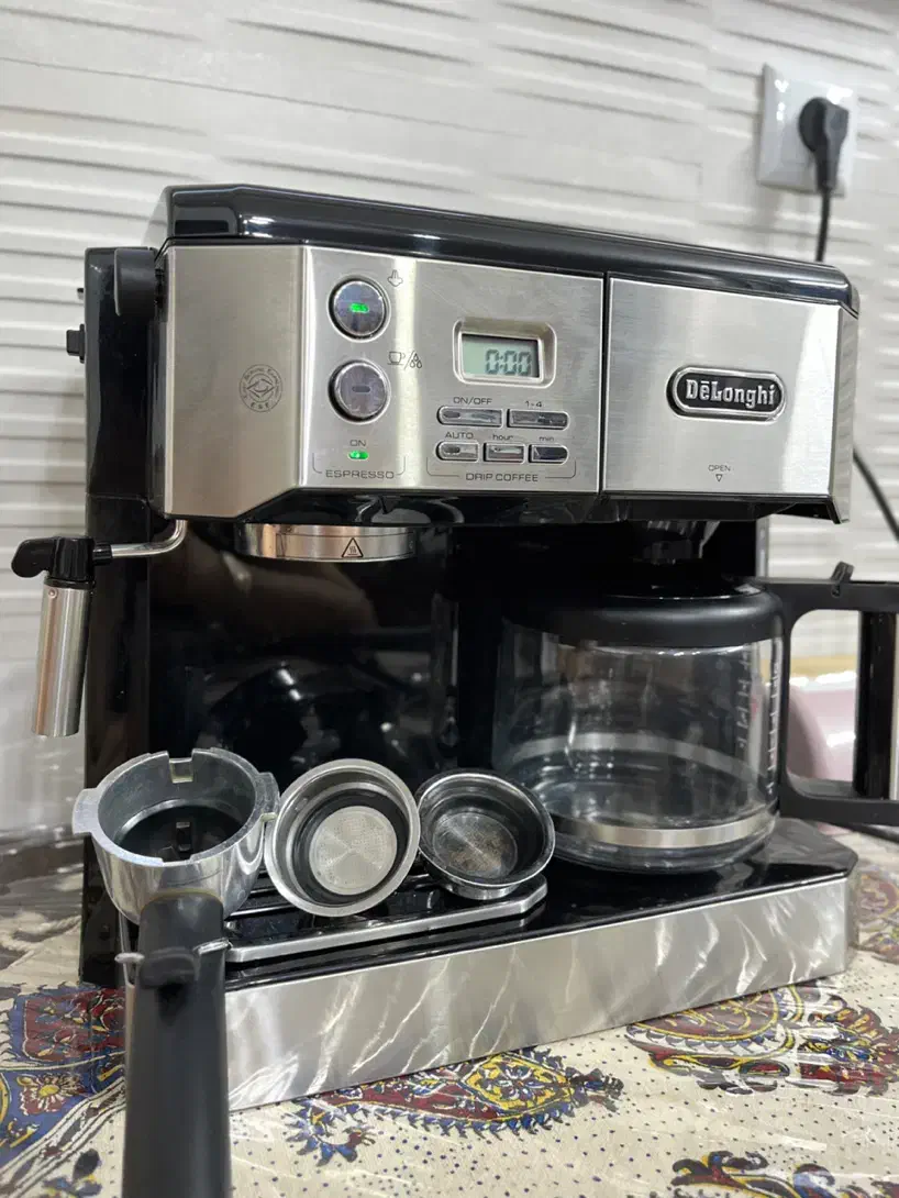 قهوه ساز دلونگی|سماور، چای‌ساز، قهوه‌ساز|خمینی‌شهر, |دیوار