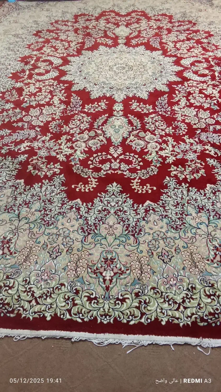 فرش ۹متری هزار دویست شانه گلریز|فرش|دماوند, گیلاوند|دیوار