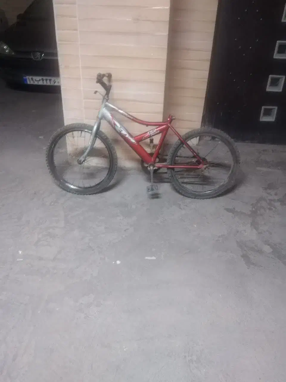 دوچرخه 20|دوچرخه، اسکیت، اسکوتر|پرند, فاز ۴|دیوار