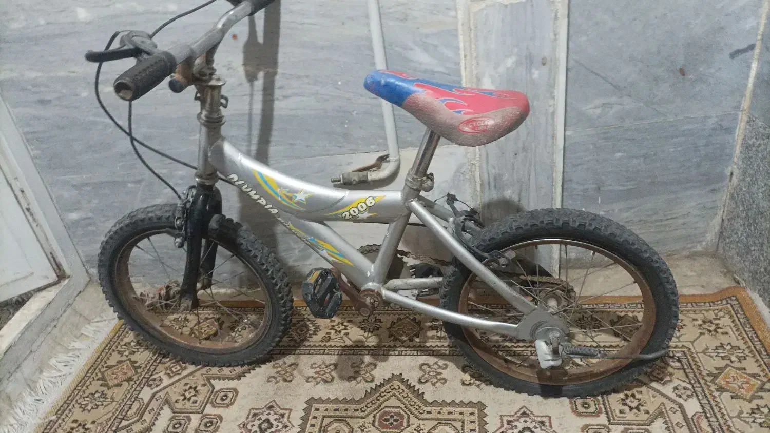 دوچرخه 16|دوچرخه، اسکیت، اسکوتر|قدس, شهر‌قدس|دیوار