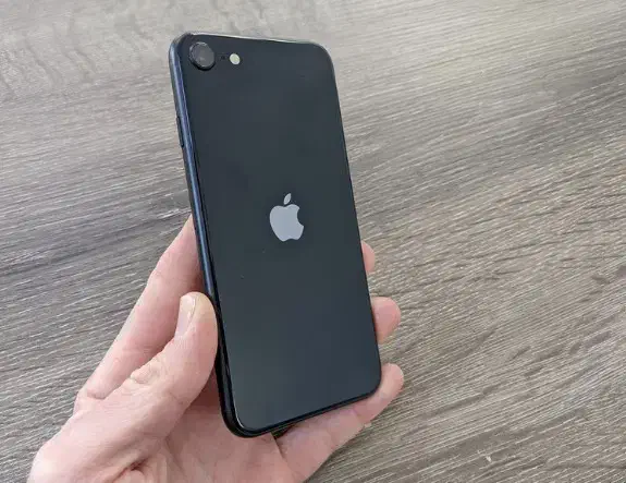 ایفون اس ای ۲۰۲۲|موبایل|چالوس, |دیوار