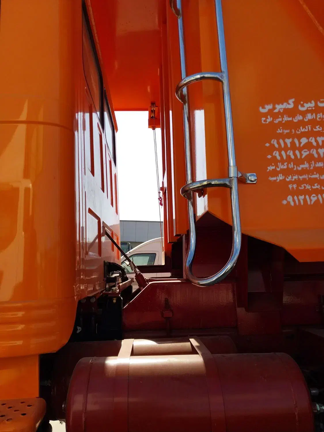 کامیون بنز۱۹۲۴ تک کمپرسی|خودرو سنگین|تهران, مجیدیه|دیوار