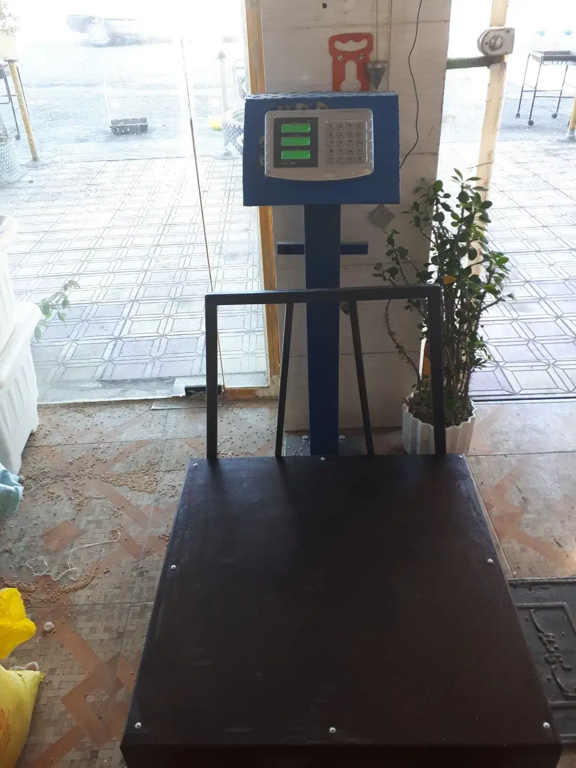 باسکول صنعتی ۷۵۰ کیلویی دیجیتالی|فروشگاه و مغازه|جلفا, |دیوار
