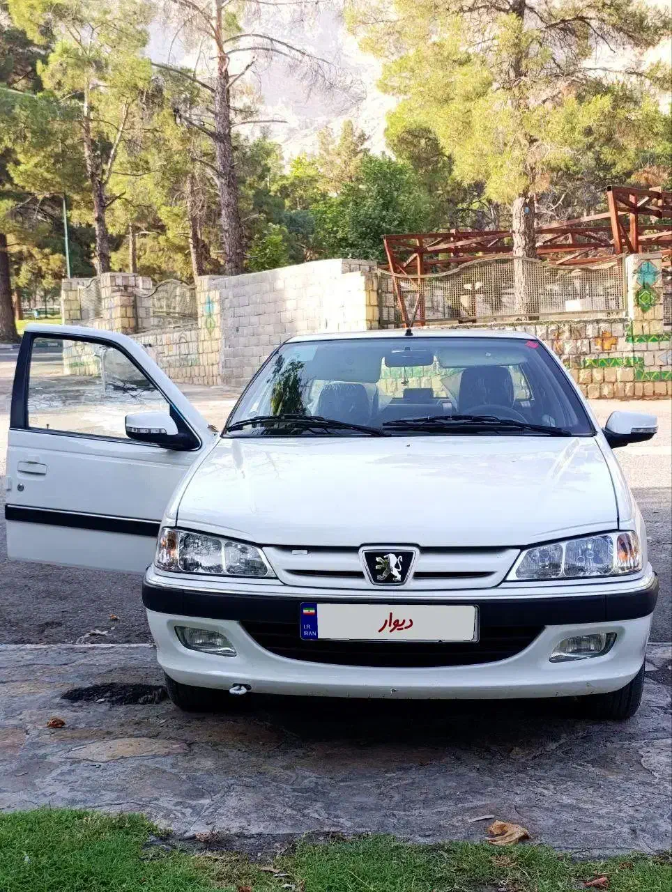 پژو پارس دریچه سیمی|خودرو سواری و وانت|رشت, استادسرا|دیوار