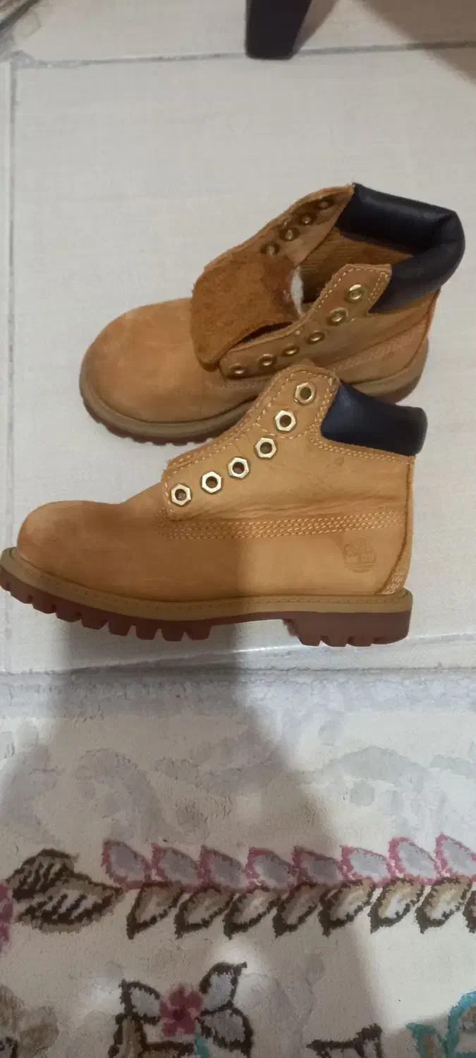 نیم بوت بچگانه برند timberlandسایز ۲۶/۵|کیف، کفش، کمربند|تهران, سازمان برنامه جنوبی|دیوار