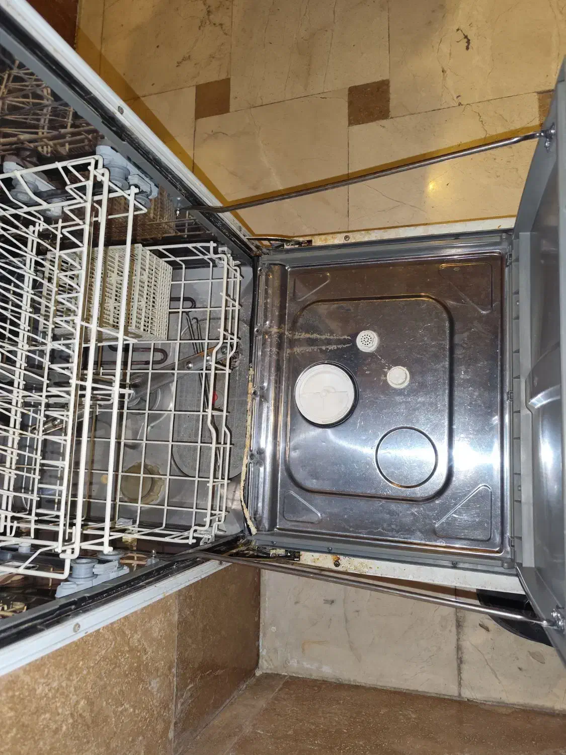 ماشین ظرفشویی سایز بزرگ ایندوزیت ایتالیا|ماشین ظرفشویی|تهران, دروس|دیوار