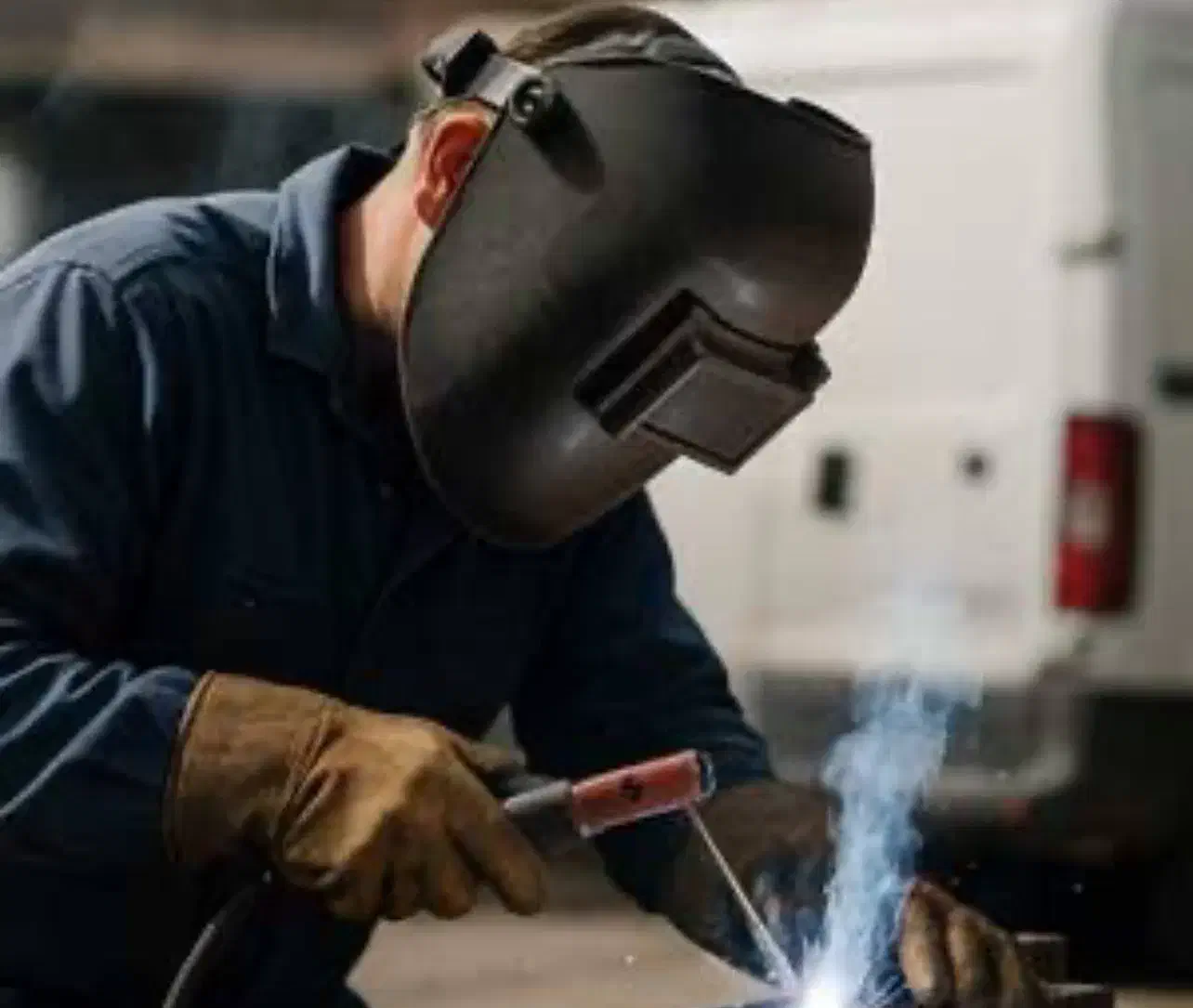 برق کار ، جوشکار ، تراشکار، سرایدار|استخدام صنعتی، فنی، مهندسی|آق قلا, |دیوار