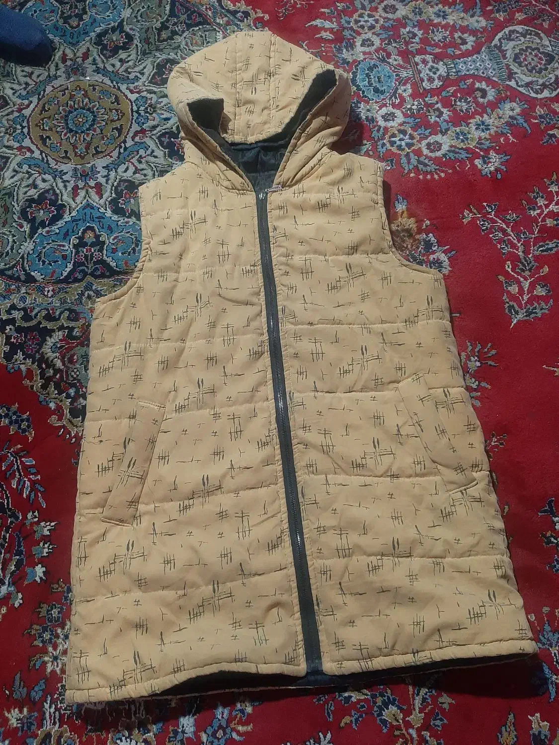 پافر|لباس|شیراز, لب آب|دیوار