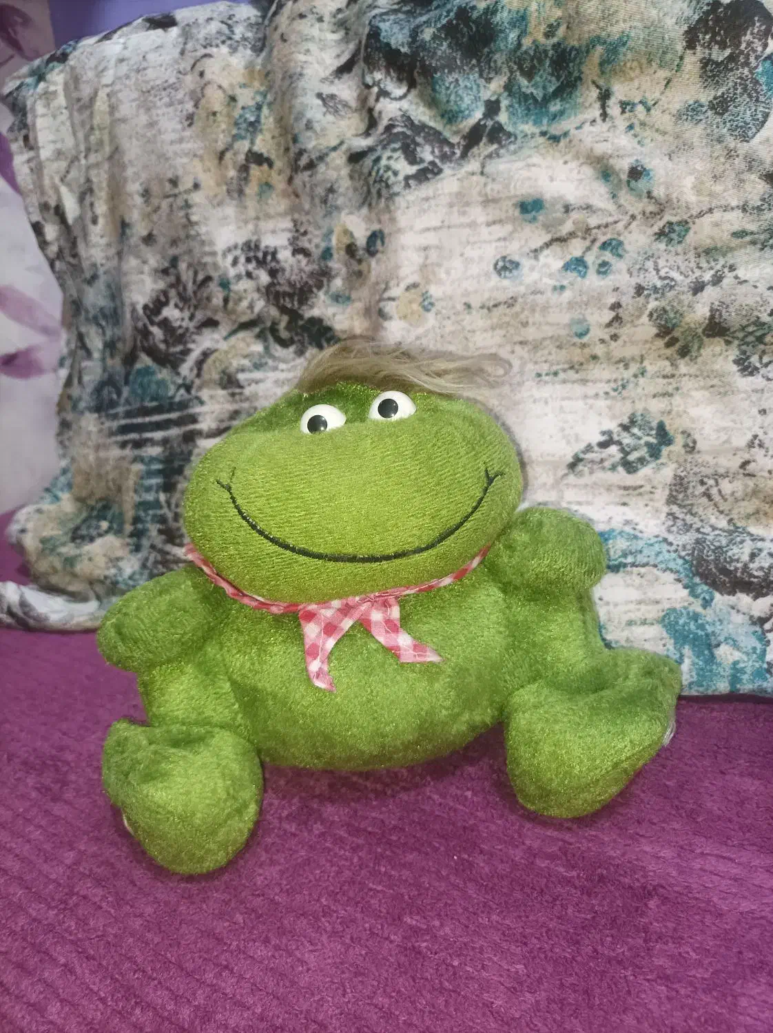 عروسک قورباغه|اسباب‌‌بازی|رشت, حمیدیان|دیوار