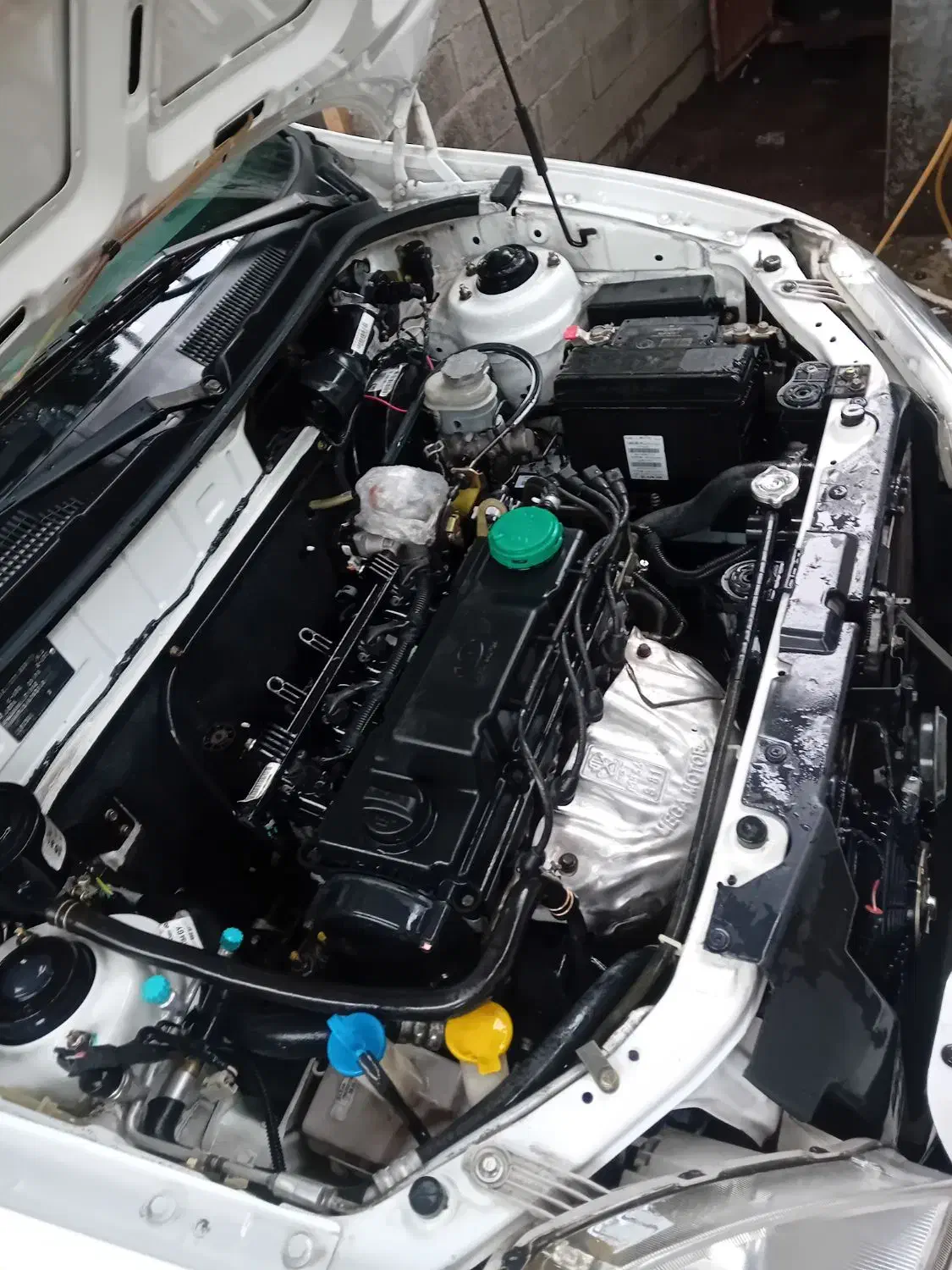 شستشو خودرو موتور شویی و صفرشویی ماشین|خدمات نظافت|کوچصفهان, |دیوار