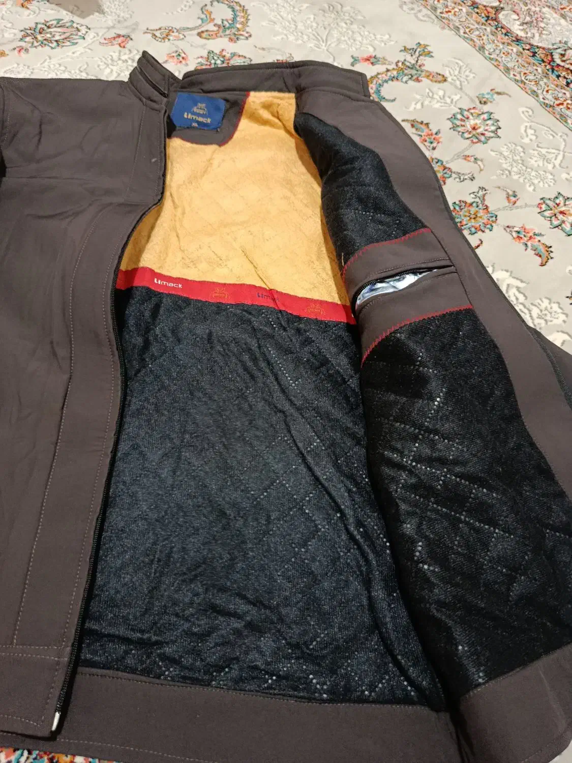 کت مردانه|لباس|نظرآباد, نظرآباد|دیوار