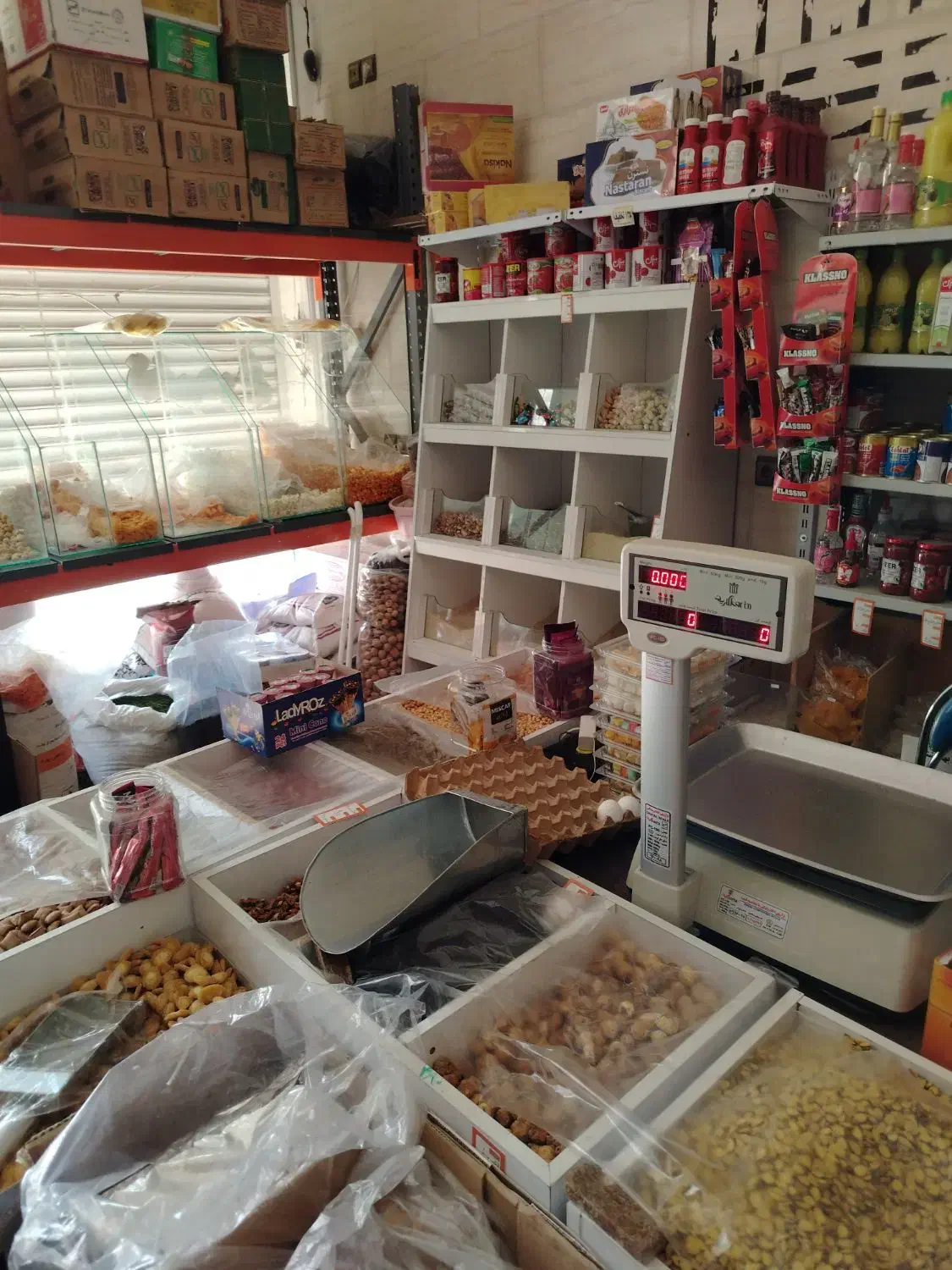 فروش اجناس زیر قیمت بعلت تغییر شغل|خوردنی و آشامیدنی|اصفهان, کلمان|دیوار