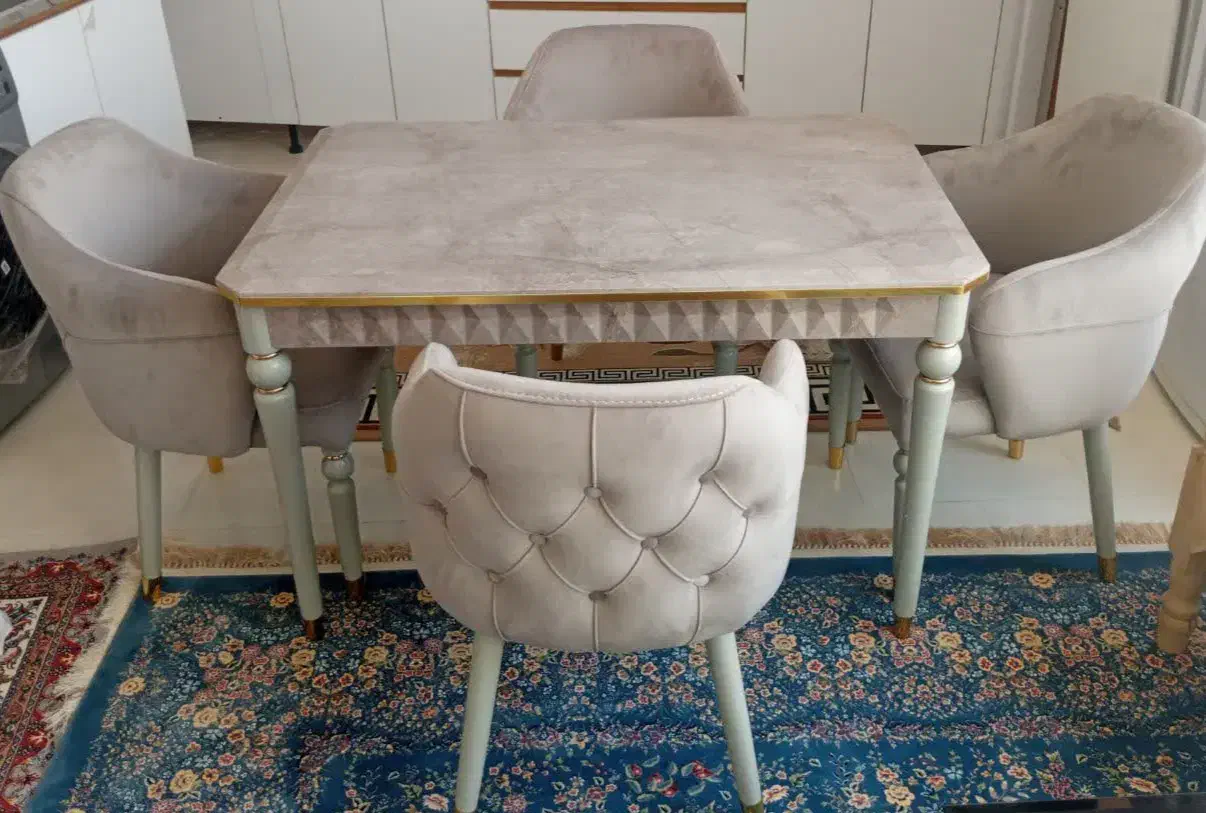 میز  ناهار خوری چهار نفره نو با چوب راش طرح مبل|میز و صندلی غذاخوری|کاشان, دانش|دیوار