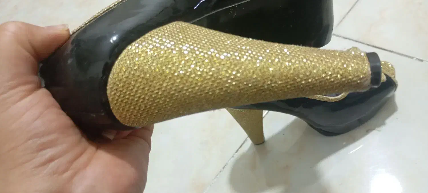 سه جفت کفش وصندل مجلسی درحد نو|کیف، کفش، کمربند|صفادشت, |دیوار